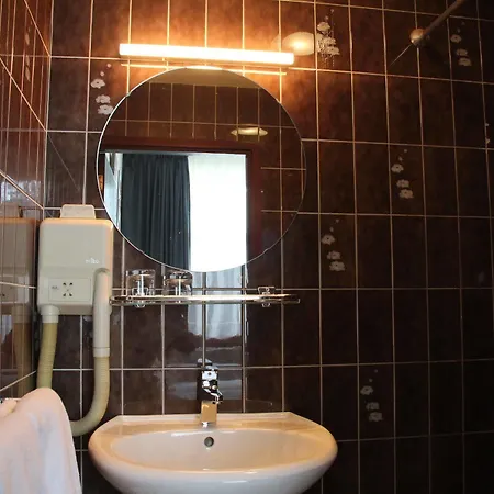 New Scheveningen Hotel 2*